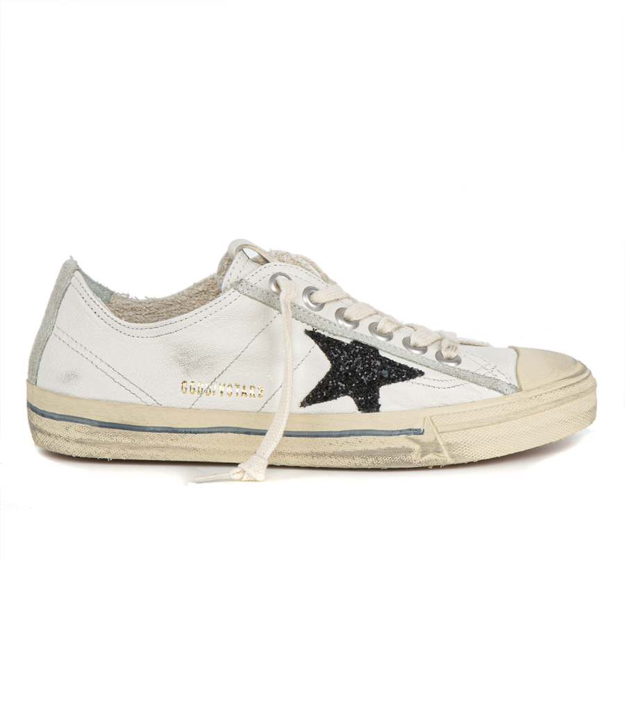 GOLDEN GOOSE  - V-STAR IN WHITE NAPPA LEATHER WITH A BLACK GLITTER STAR