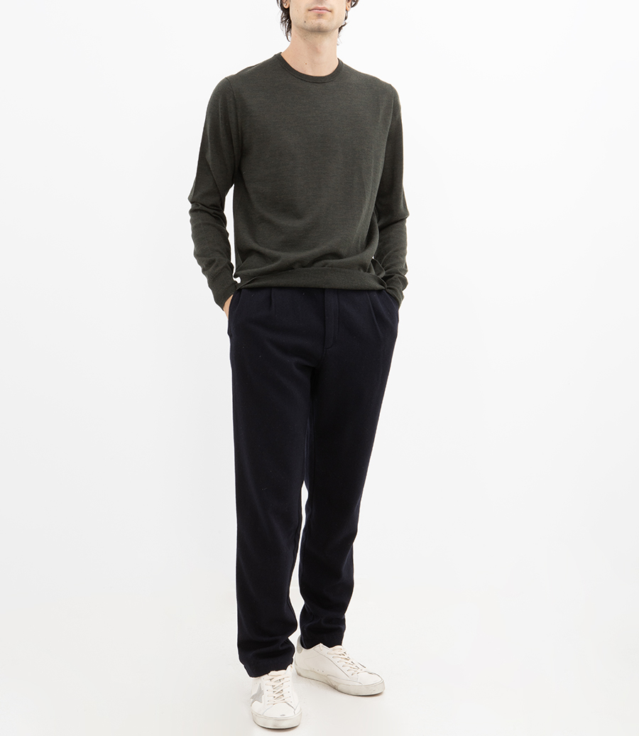 MERINO CREW NECK SWEATER