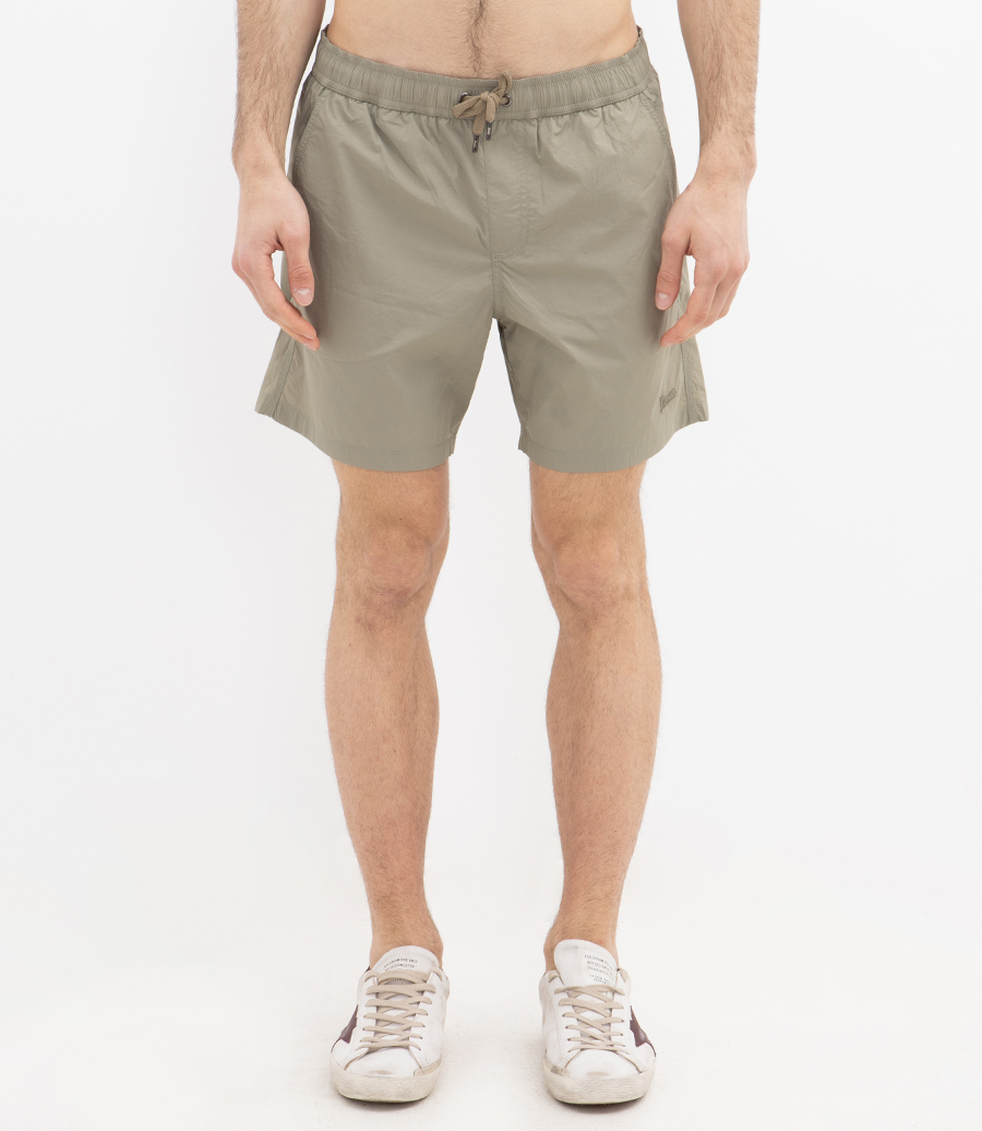 ULTRALIGHT CREASE SHORTS