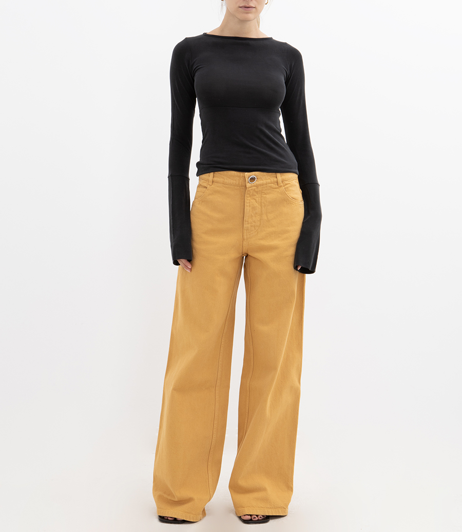 RIBBED LONG SLEEVE SEAM TEE