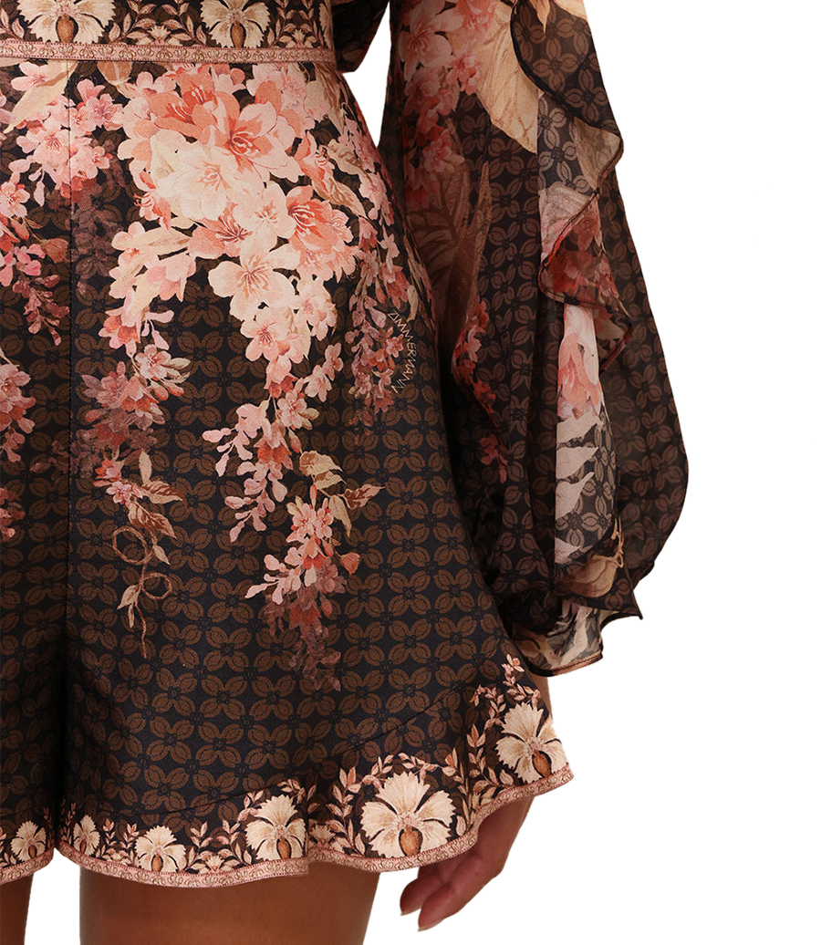 ILLUMINATE FLUTTER SHORT