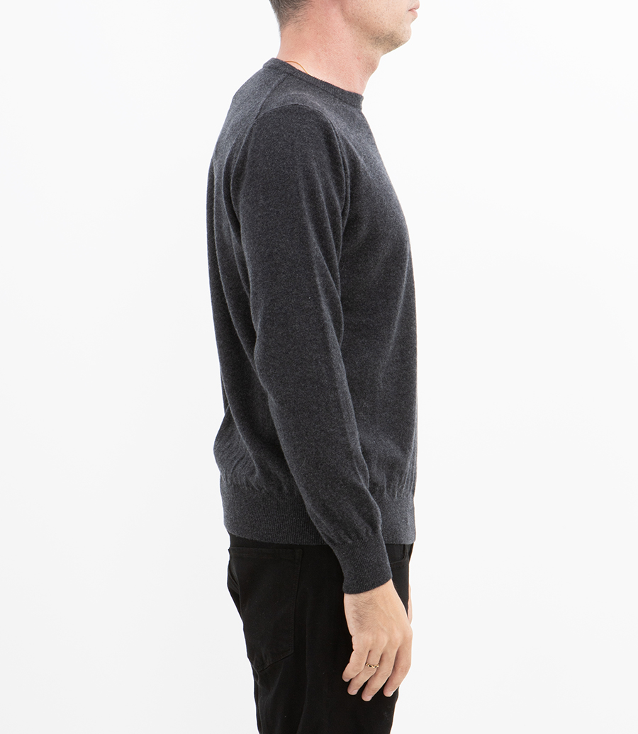 BF KNITWEAR