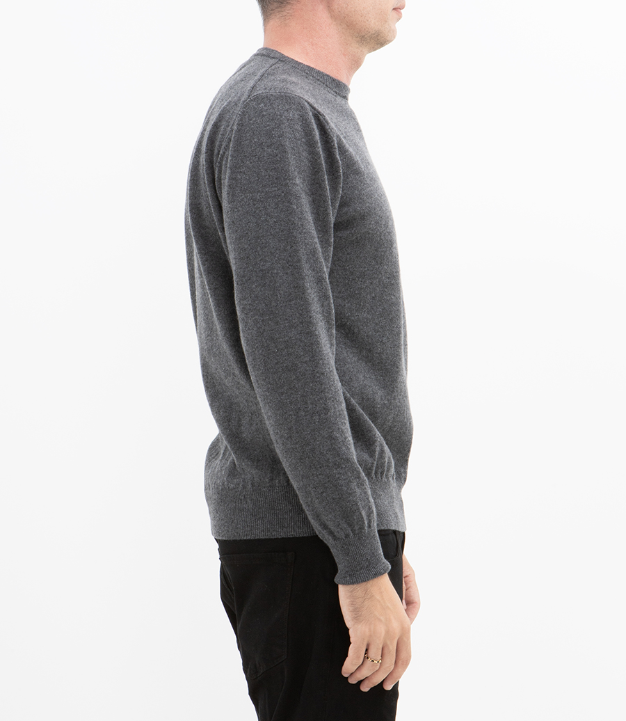 BF KNITWEAR