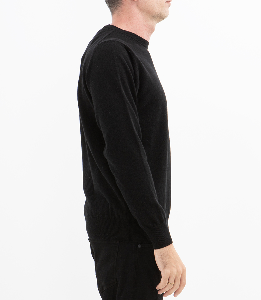BF KNITWEAR