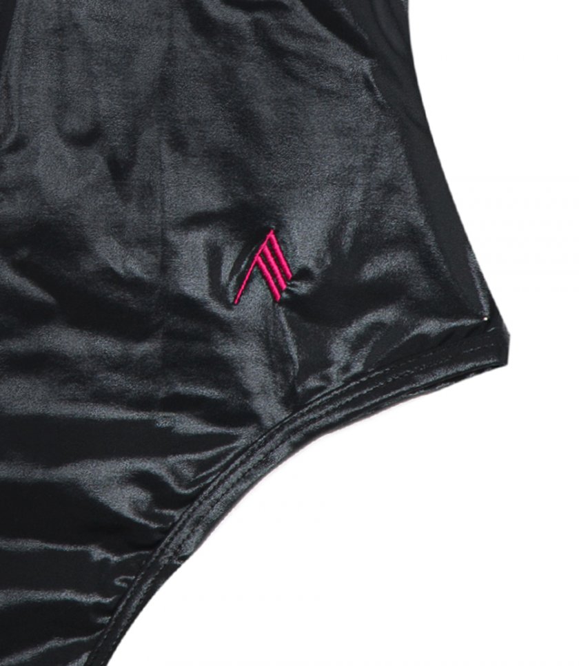 SWIMSUIT WET