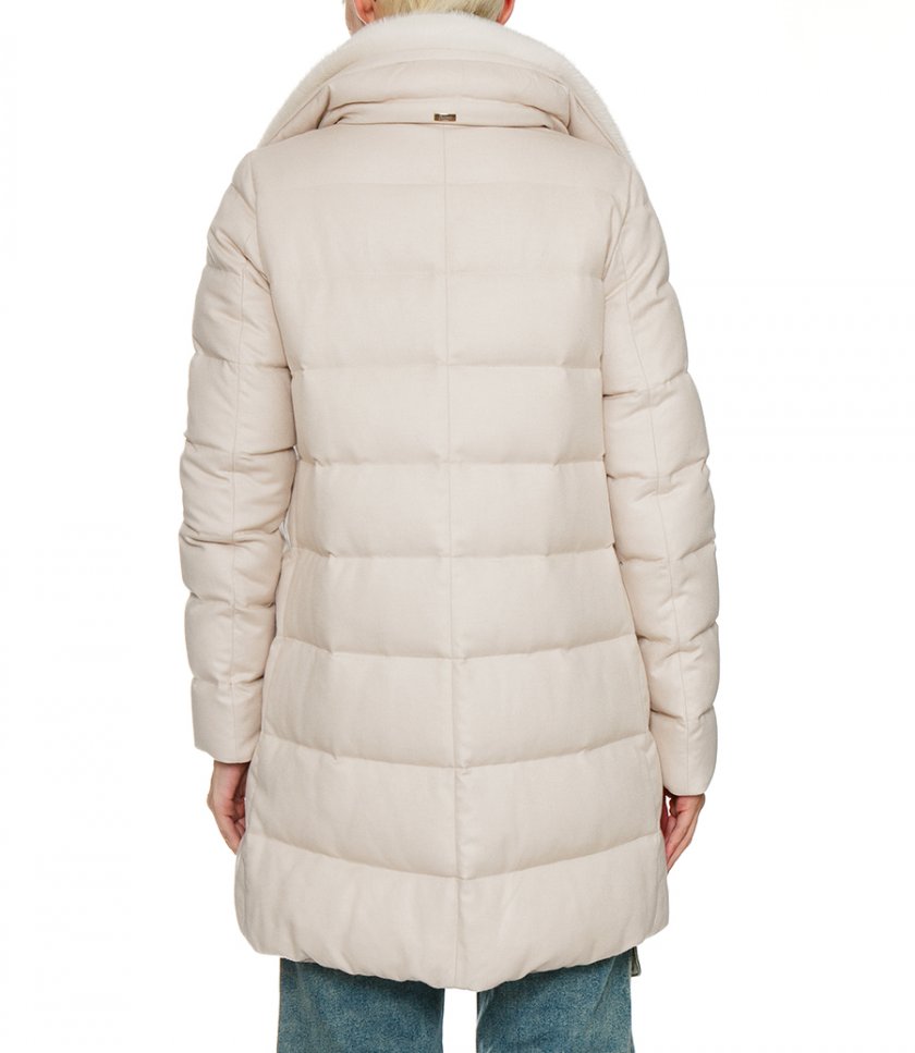 A SHAPE CASHMERE
