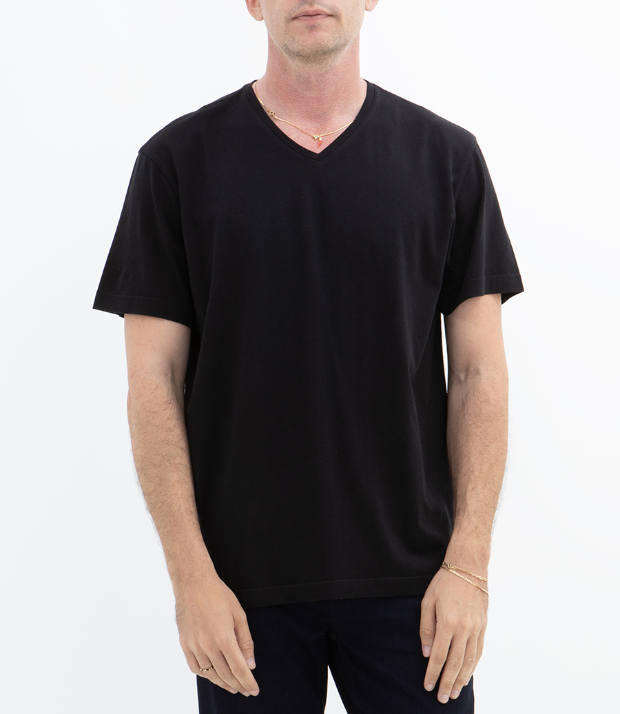 RESTIN V-NECK TEE
