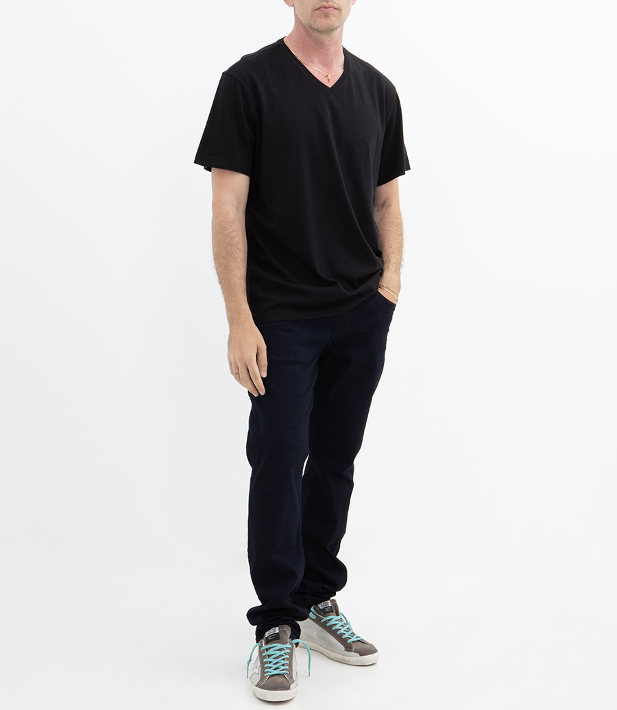 RESTIN V-NECK TEE