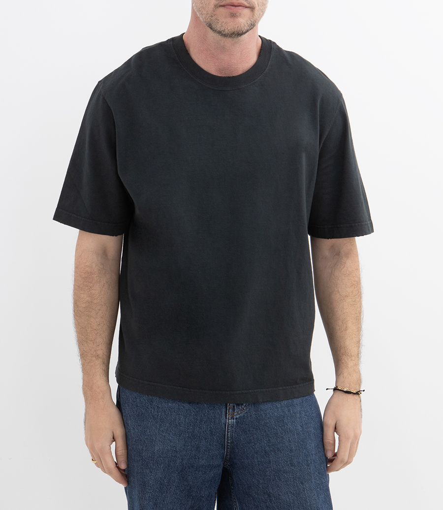 RELAXED FIT T-SHIRT REVERSE LOGO PATCH