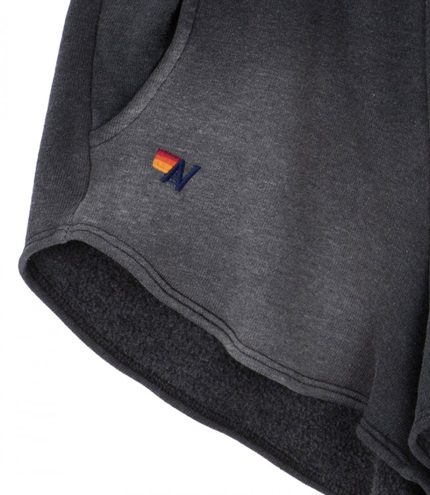 ESSENTIAL POCKET SHORTS