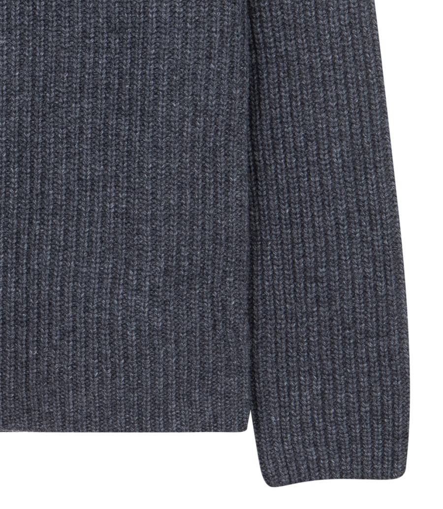 PULLOVER