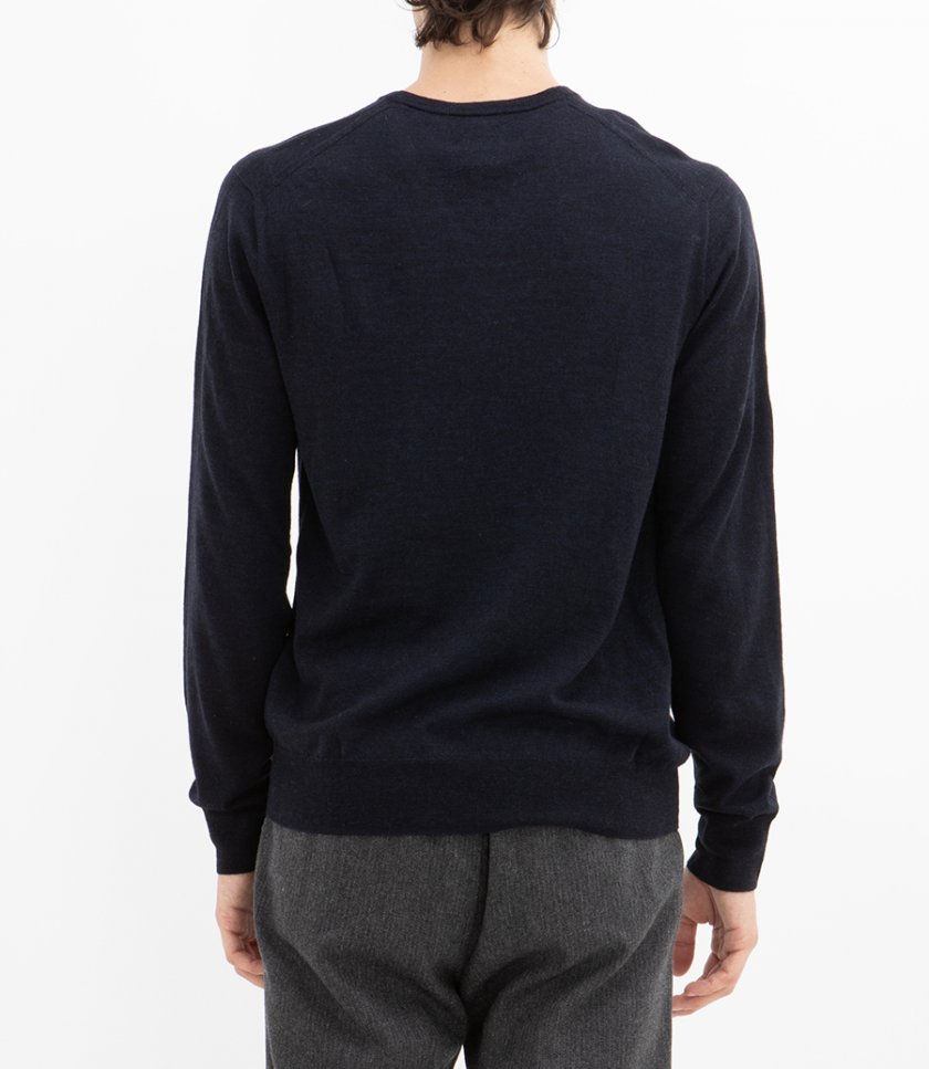 MERINO VEE NECK SWEATER