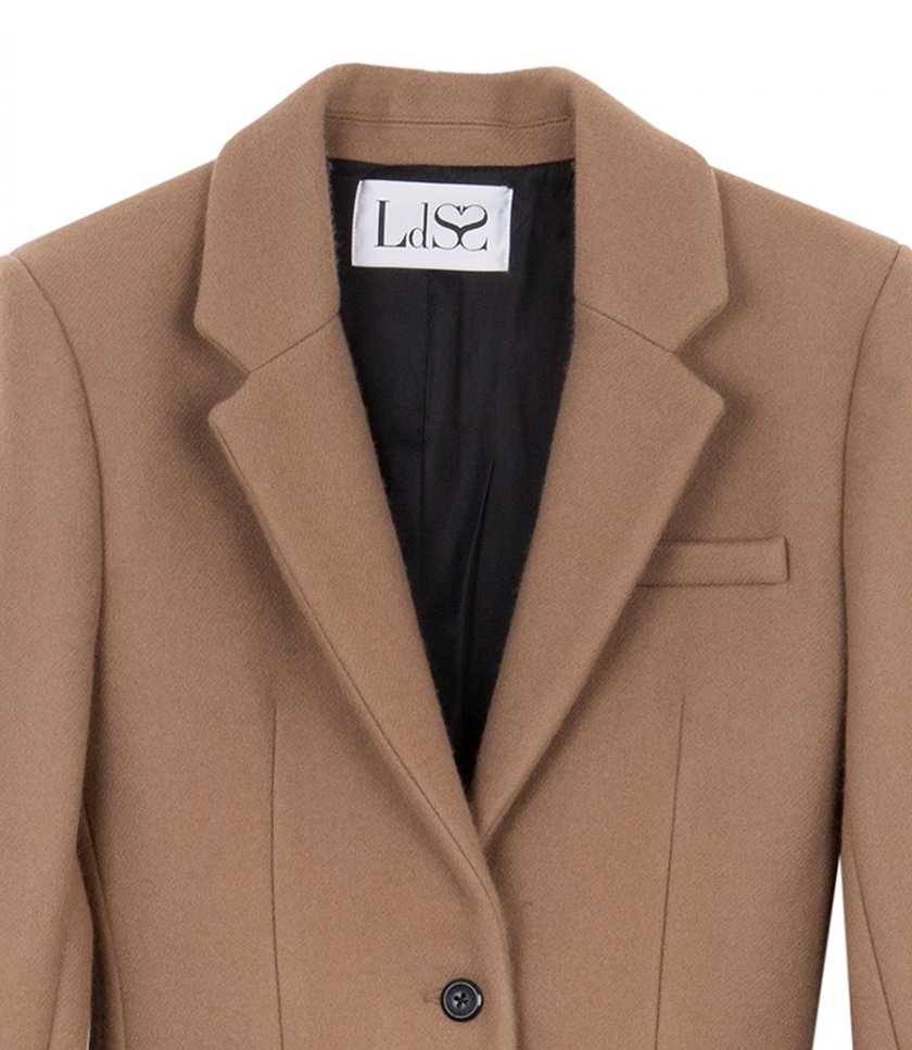 FITTED COAT
