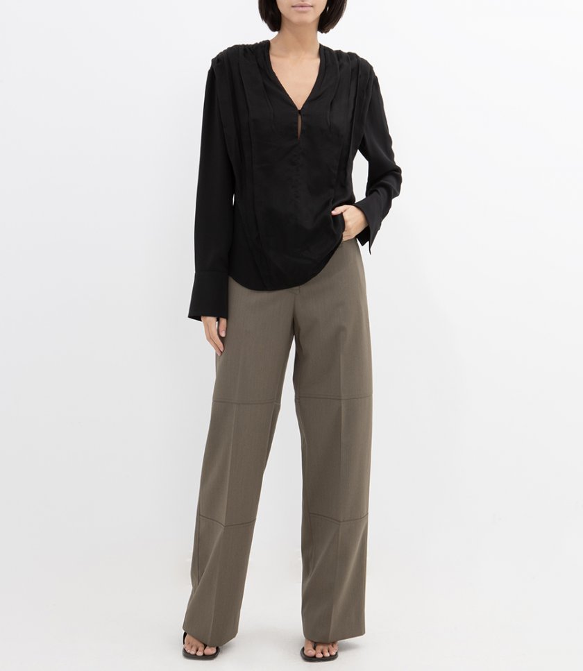 V-NECK GATHERED TOP