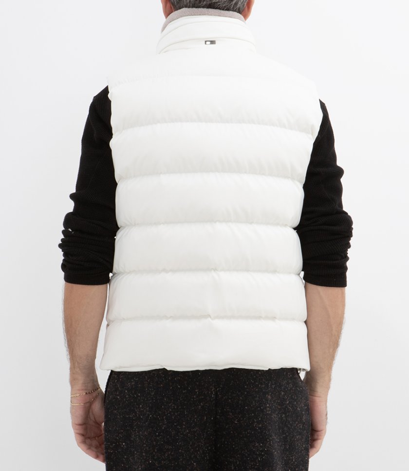 VEST IN ARENDELLE