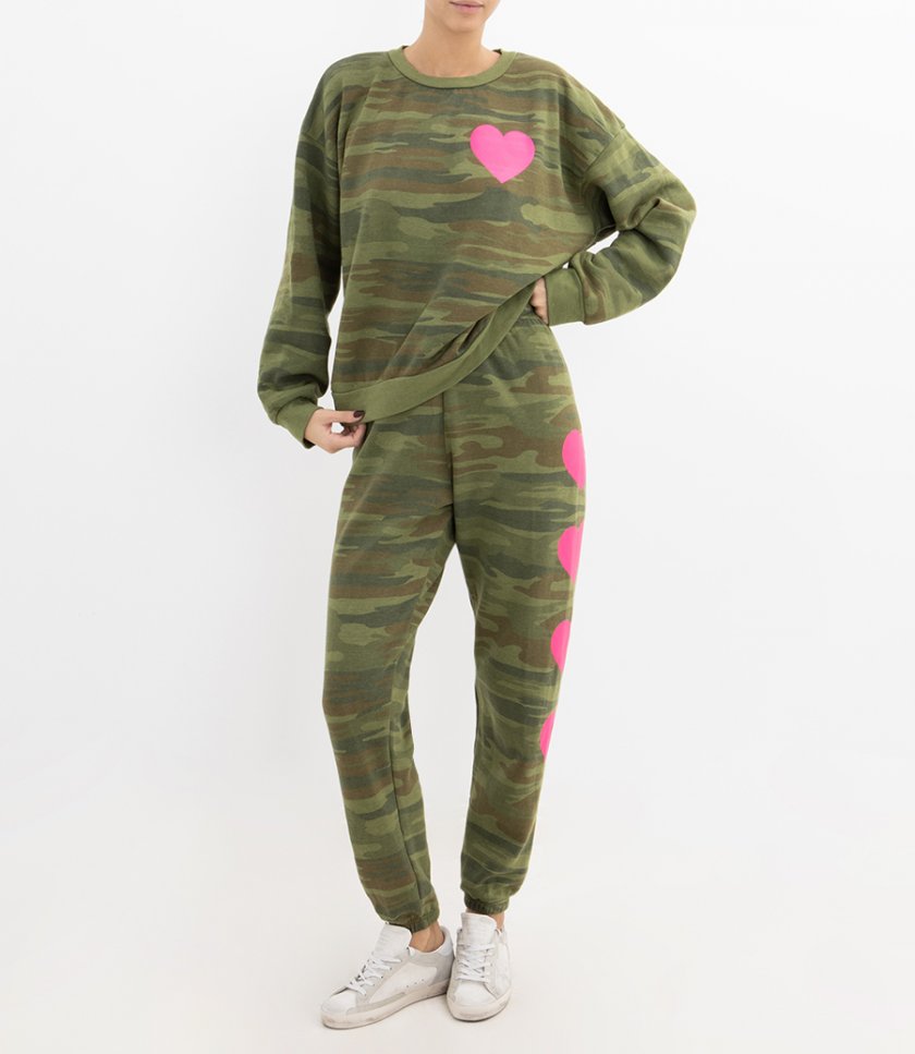 HEART PRINT CREW SWEATSHIRT RELAXED
