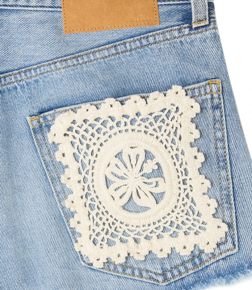 ISLANDS DIARY SHORTS