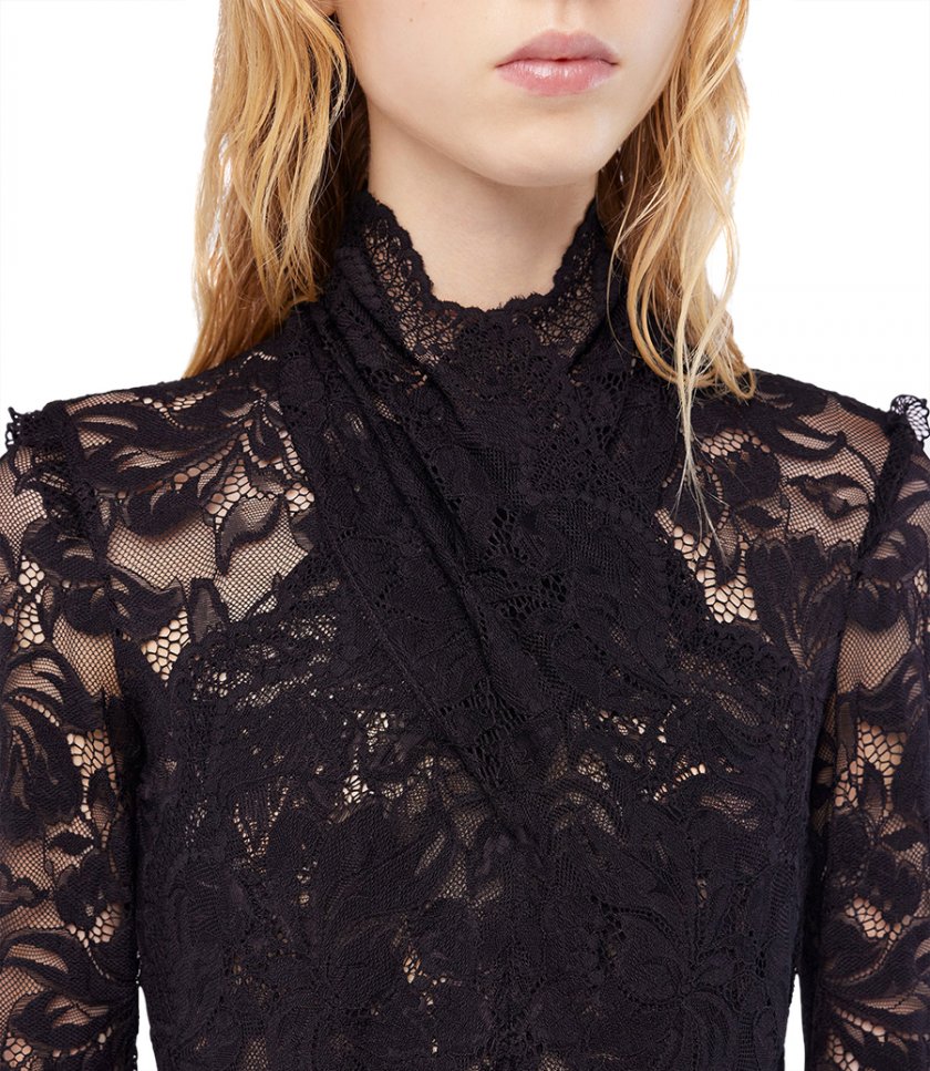 ROBE