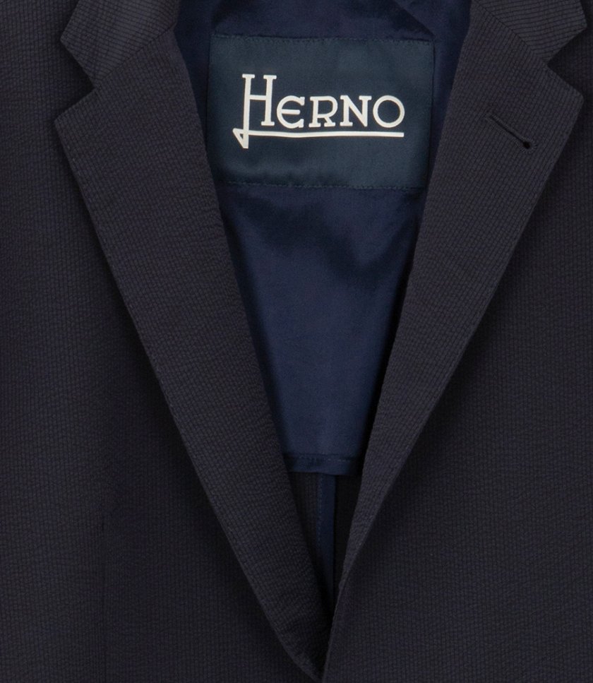 SEER-CREASE BLAZER