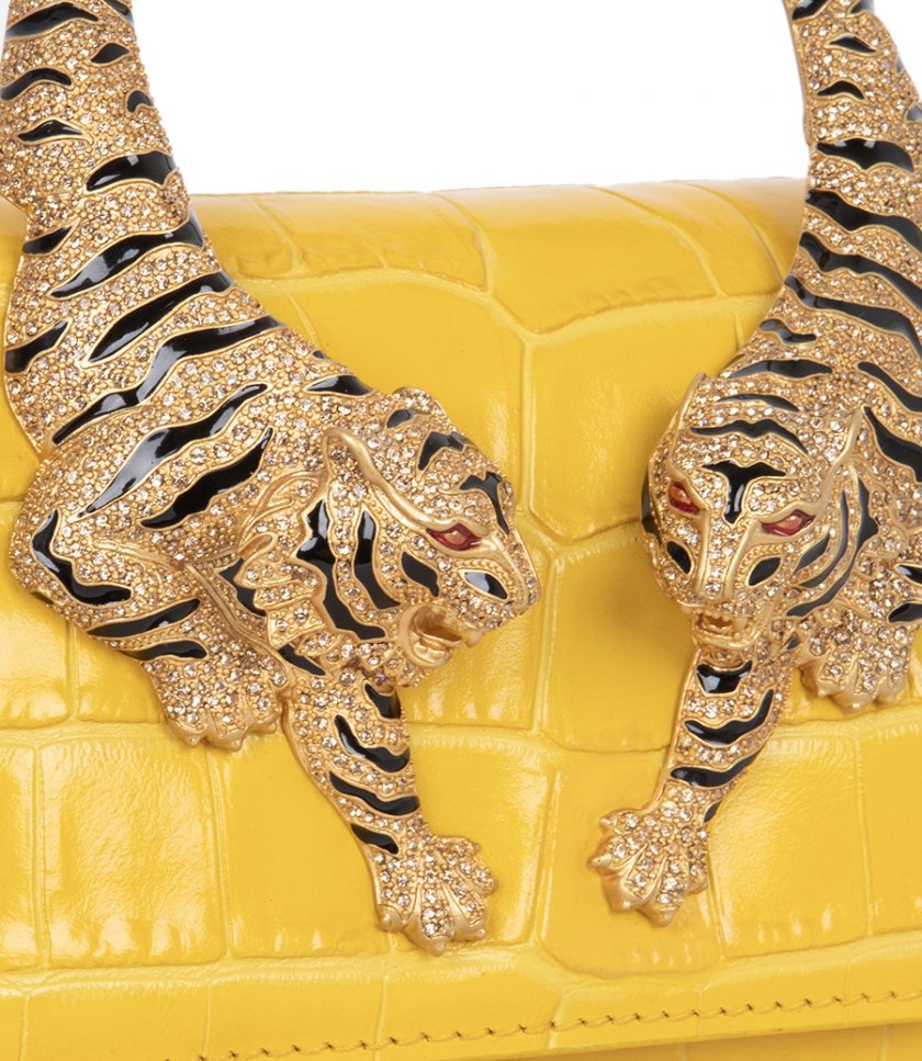 ROAR SMALL FLAP
