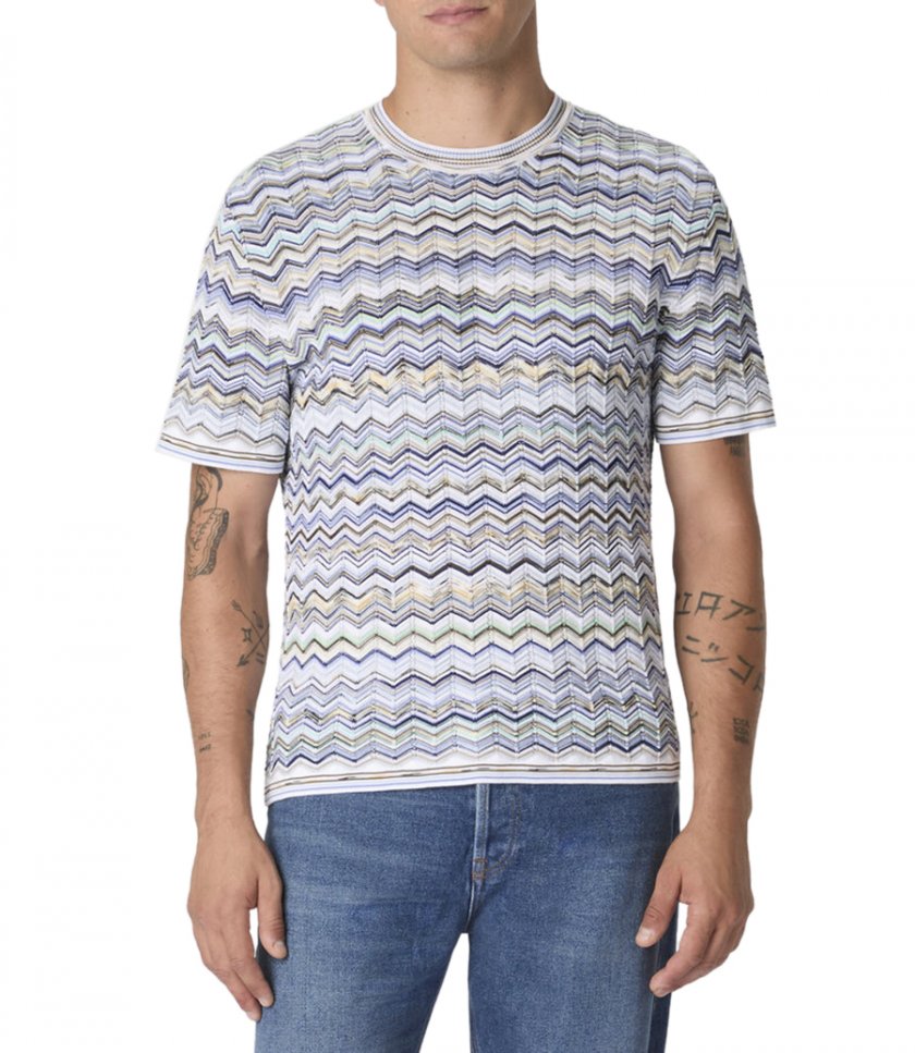 CHEVRON PATTERN SS T-SHIRT