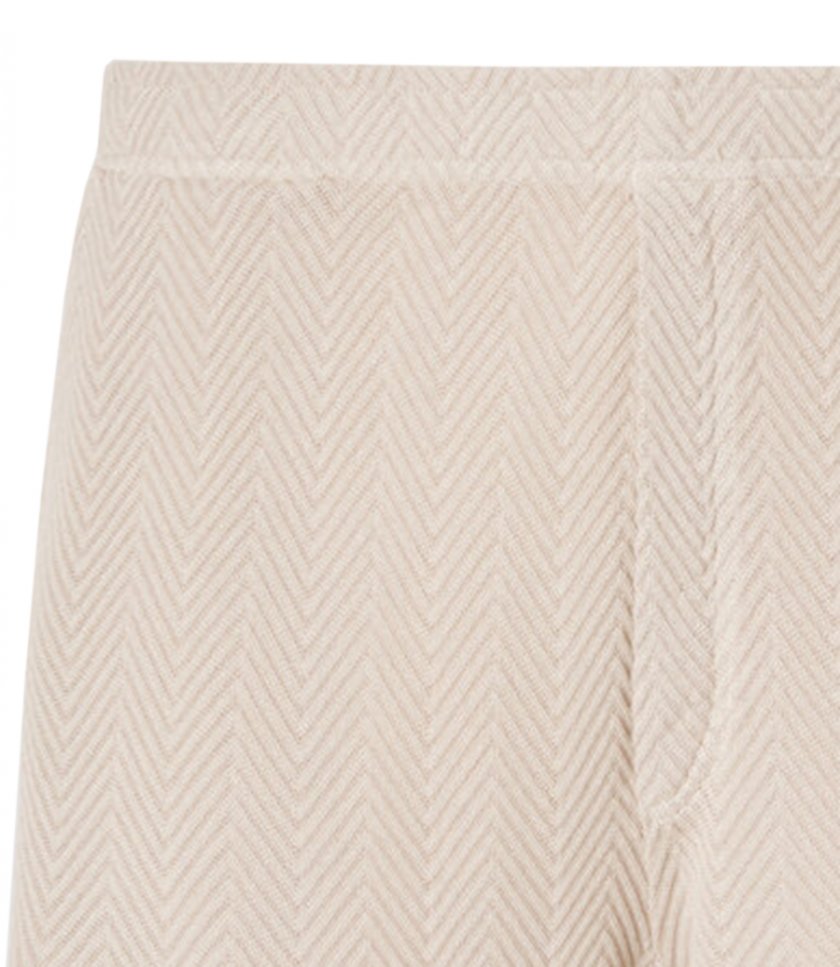ZIGZAG MOTIF SHORTS