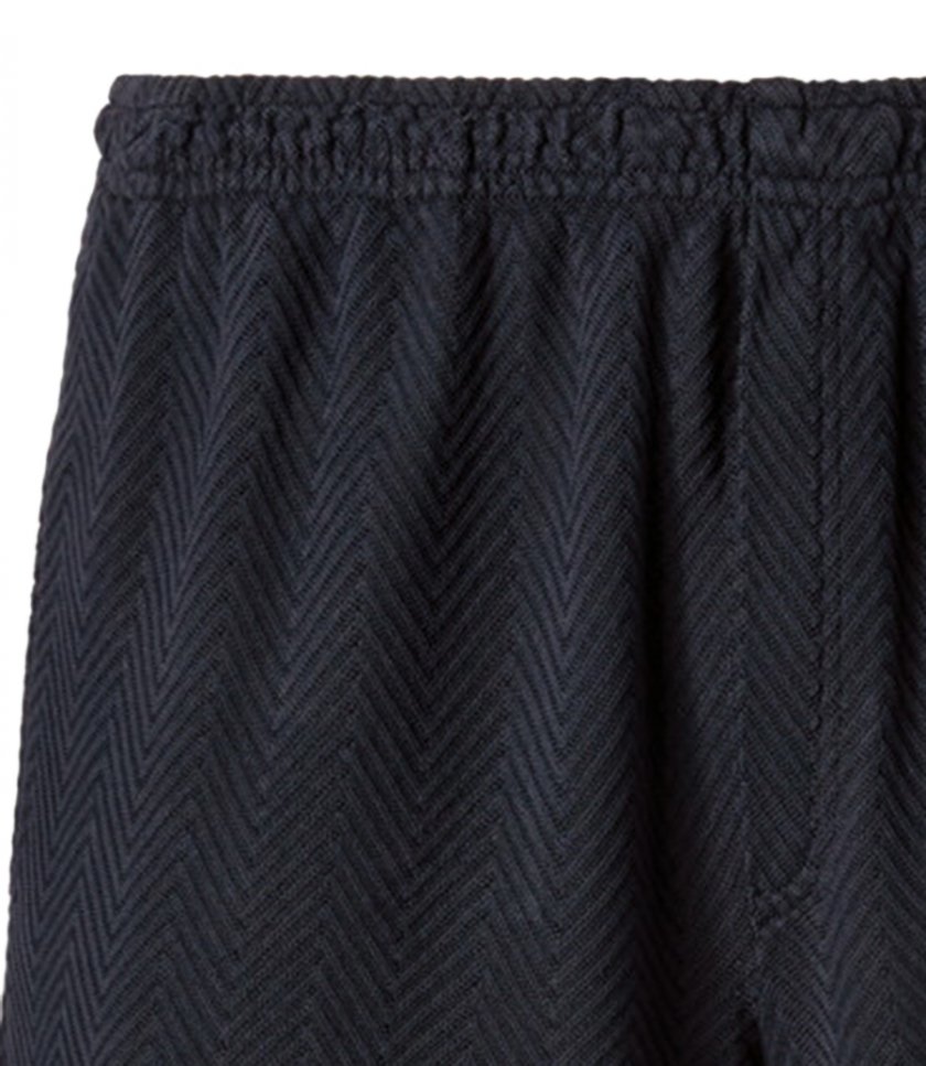 ZIGZAG MOTIF SHORTS