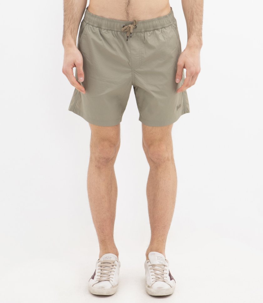 ULTRALIGHT CREASE SHORTS