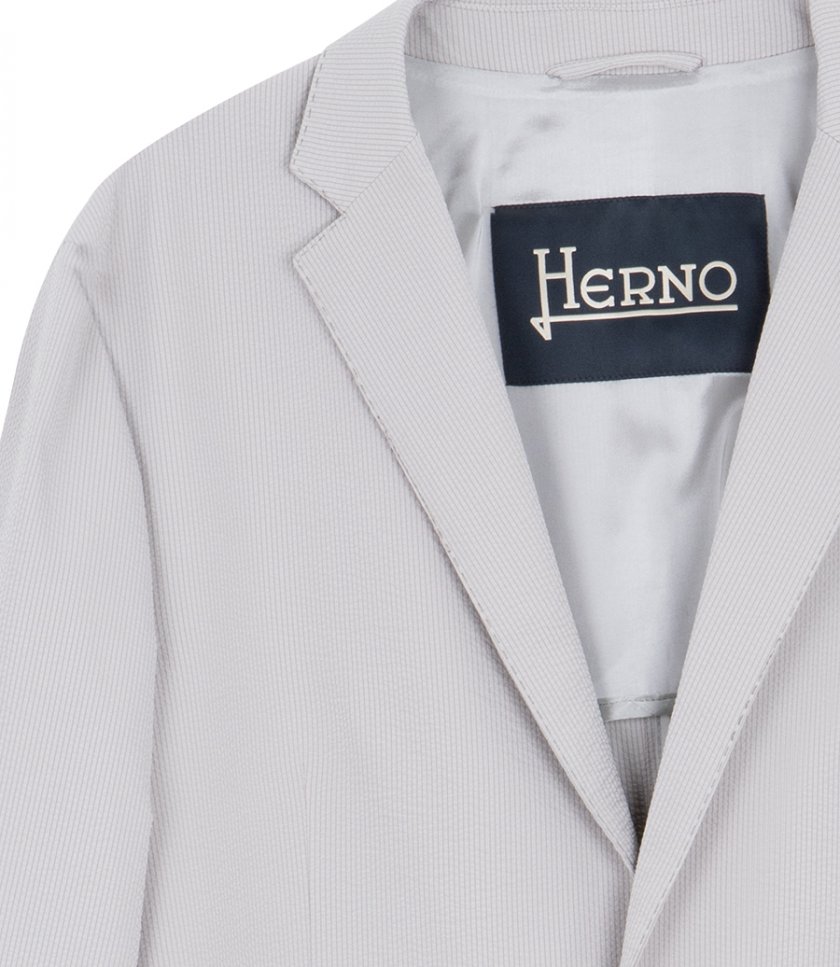SEER-CREASE BLAZER