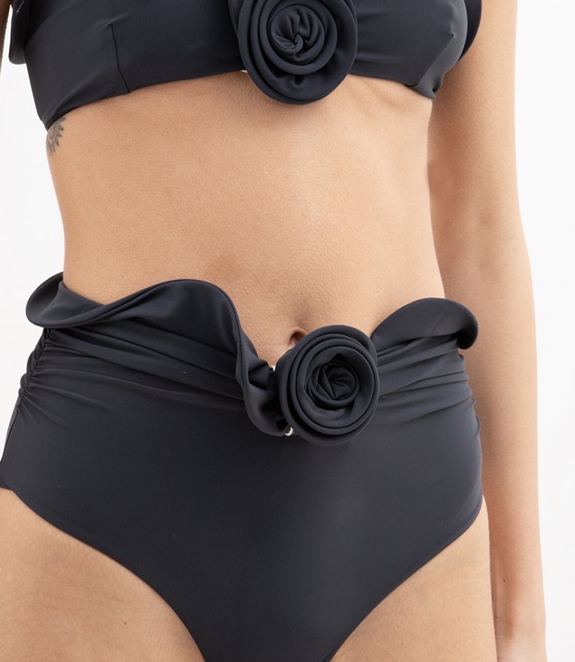 SCULPTURAL BANDEAU BIKINI