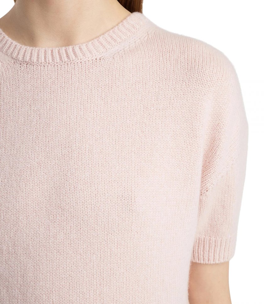 GOLDEN SWEATER