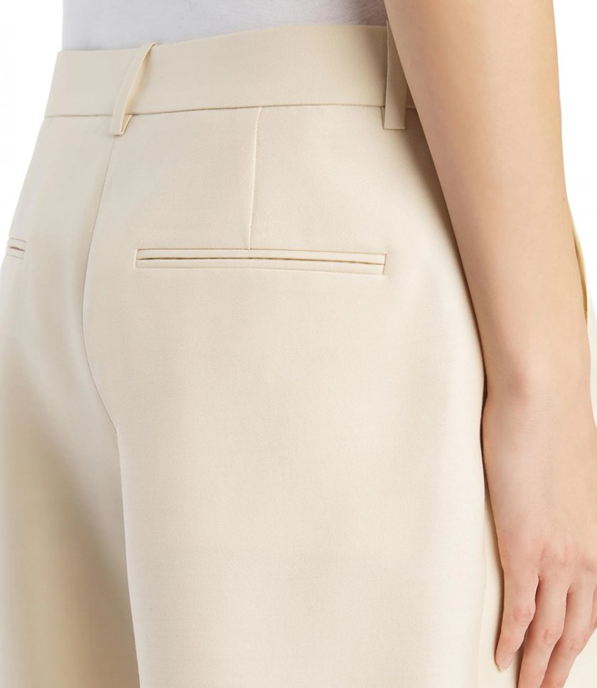 AUGGIE SHORT