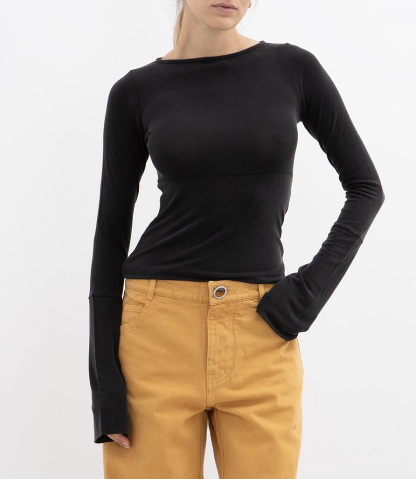 RIBBED LONG SLEEVE SEAM TEE