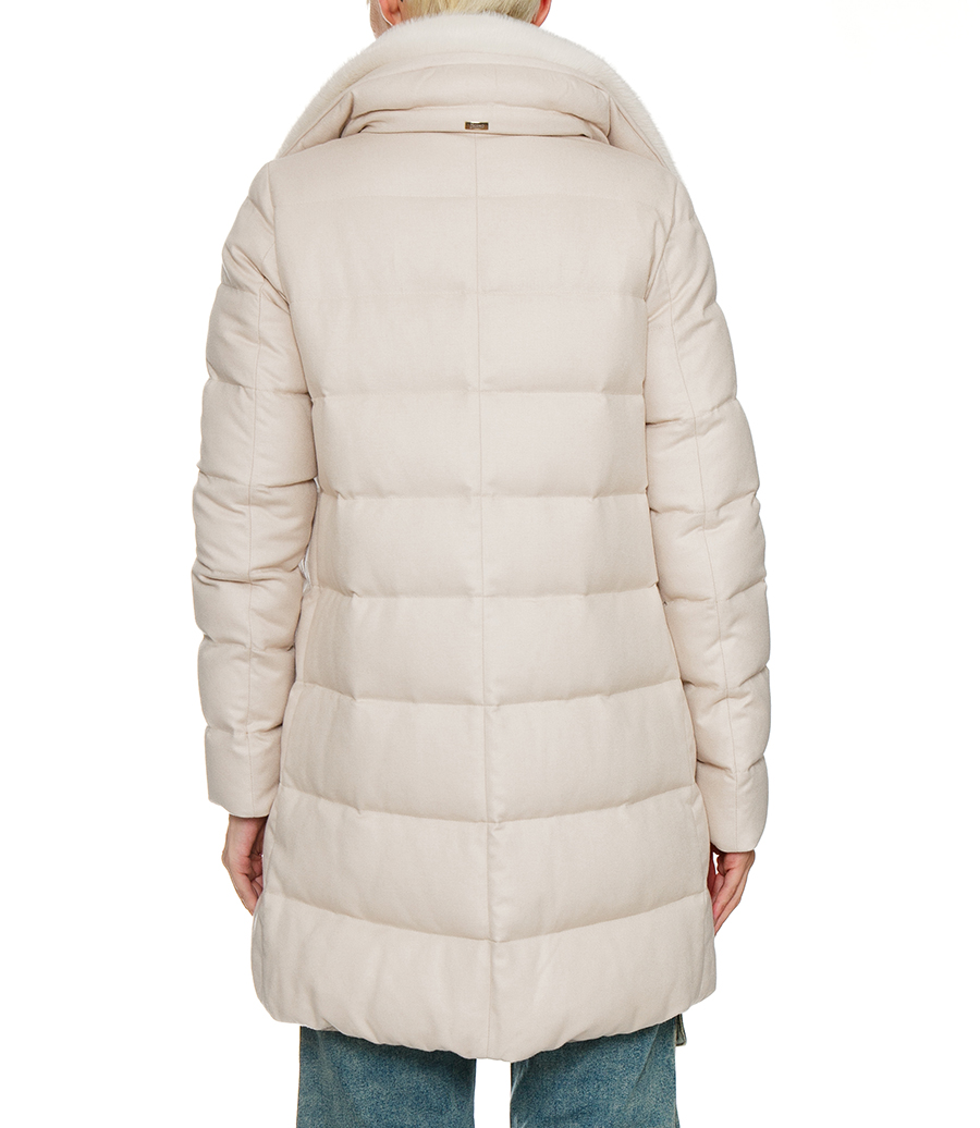 A SHAPE CASHMERE