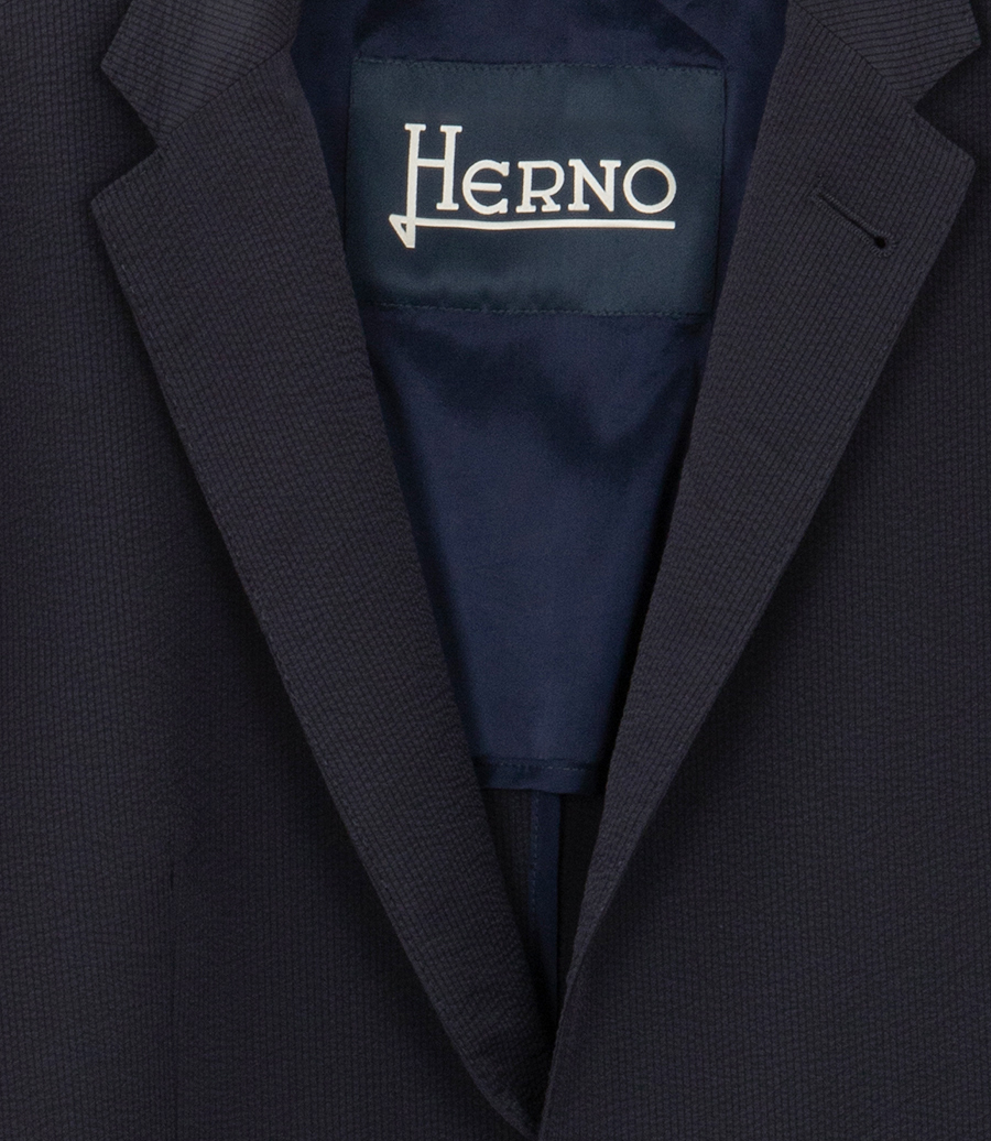 SEER-CREASE BLAZER