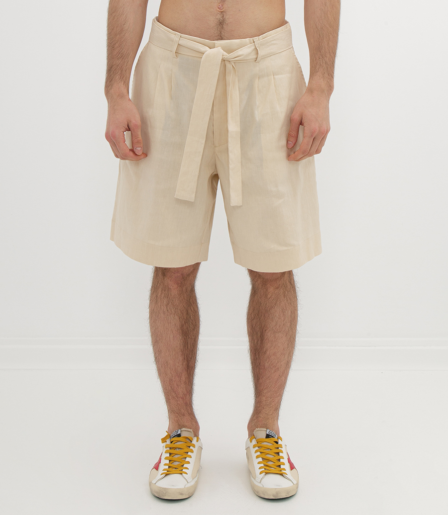 CLASSIC TAILORED SHORTS