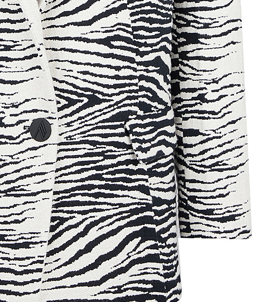 ''GLEN'' WHITE AND BLACK BLAZER