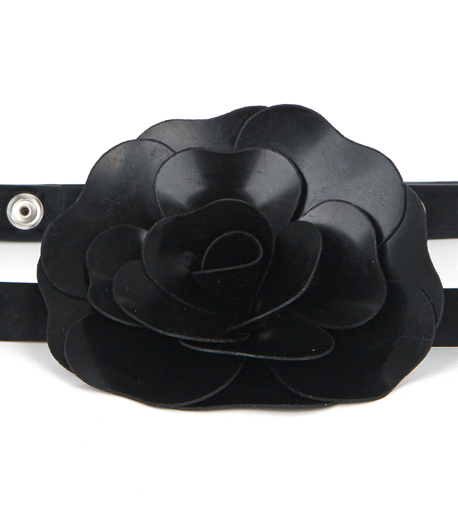 BELT WITH LATEX FLOWER
