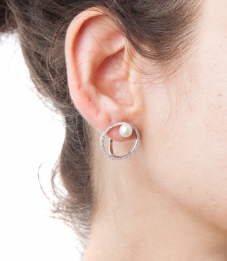 18KT WHITE GOLD BUBBLE EARING FT NATURAL PEARL & DIAMONDS